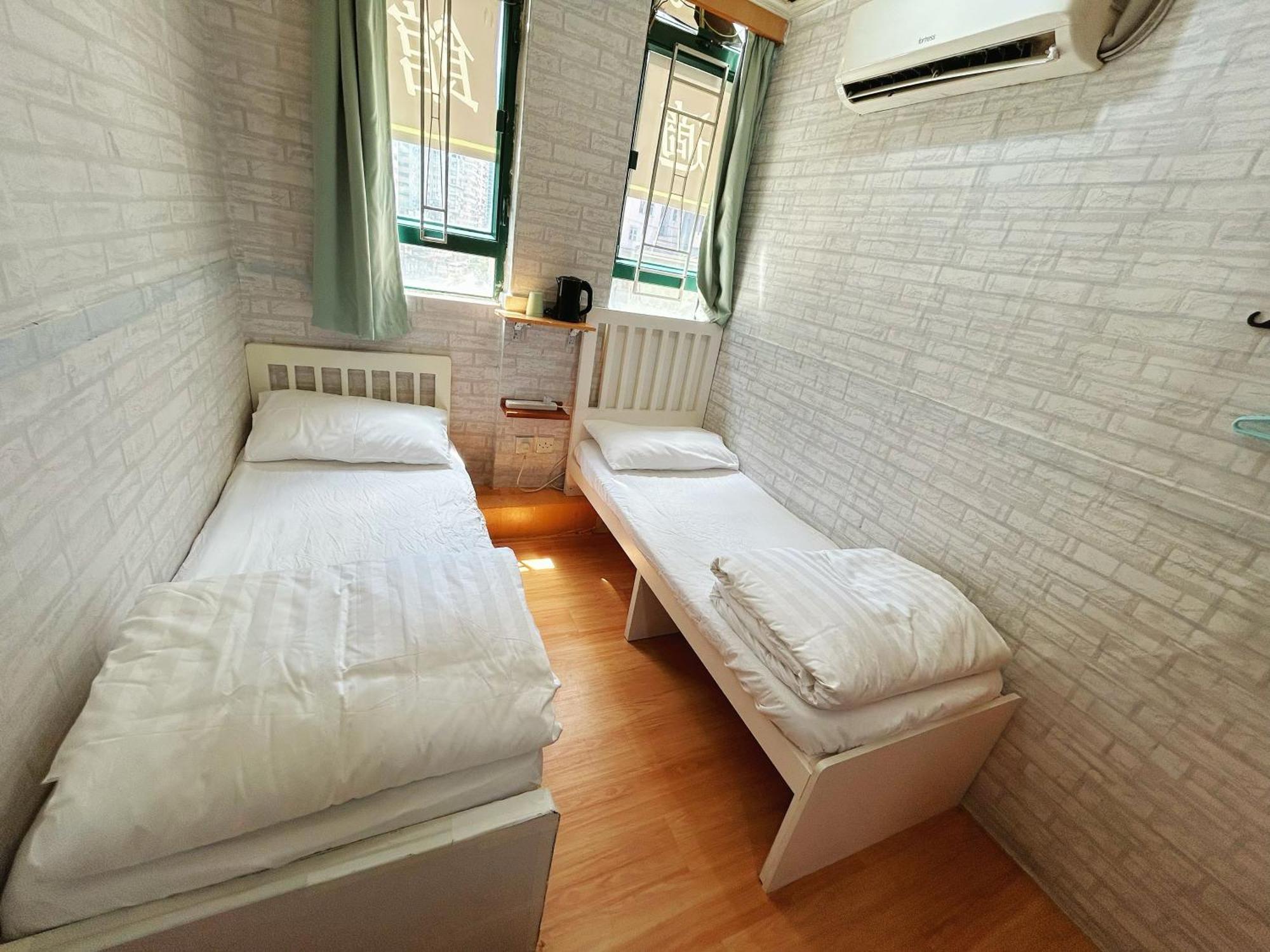 Twin Room,1714080938:JPEG